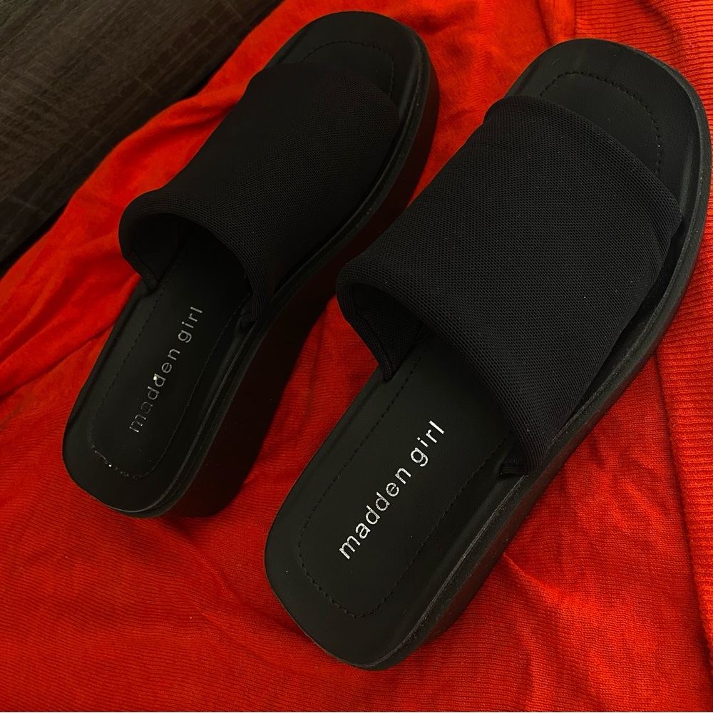 BLACK SANDALS PLATFORM